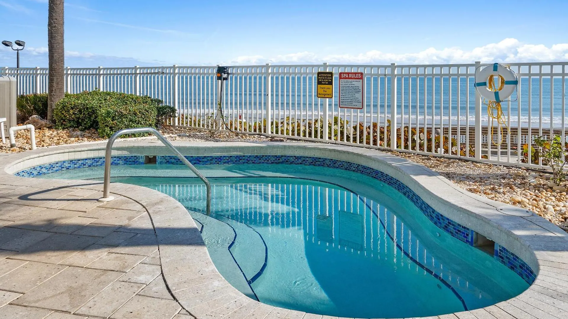 Holiday home Luxurious Oceanfront Haven, Newly Remodeled 1Br With All-New Furnishings At The Wyndham Ocean Walk Daytona Beach