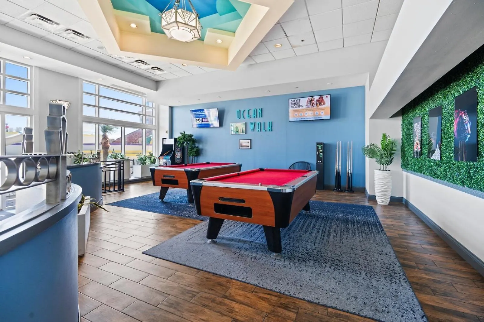 Luxurious Oceanfront Haven, Newly Remodeled 1Br With All-New Furnishings At The Wyndham Ocean Walk Daytona Beach 0*,